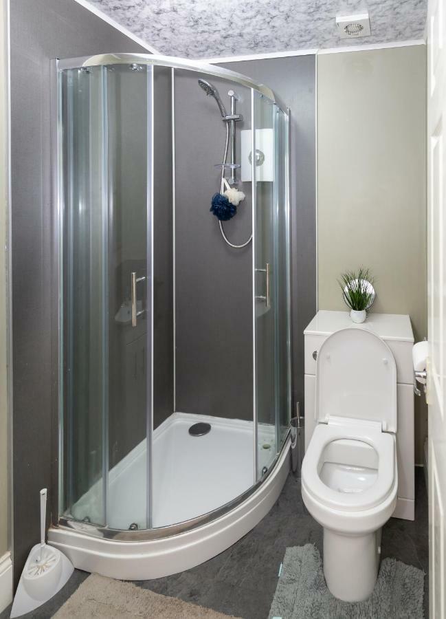3 Bedroom Apartment Newcastle City Centre מראה חיצוני תמונה