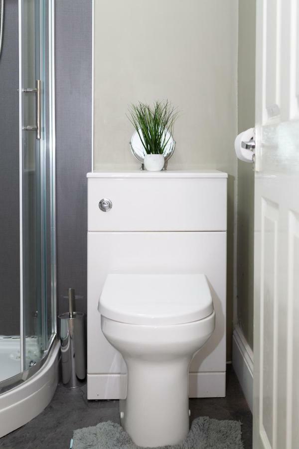 3 Bedroom Apartment Newcastle City Centre מראה חיצוני תמונה