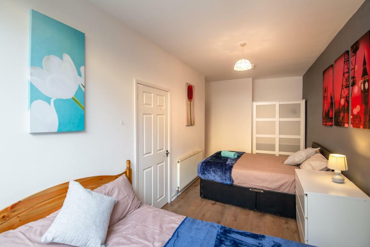 3 Bedroom Apartment Newcastle City Centre מראה חיצוני תמונה